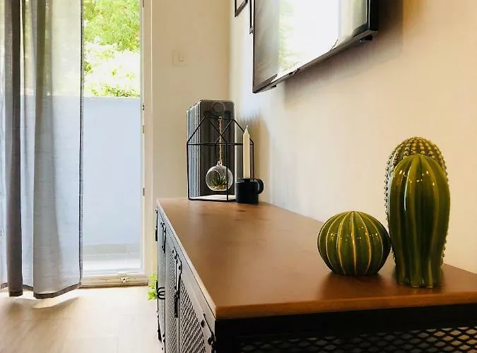 Right Place****cozy And Completely New Apartment Split